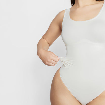 Vera Oblikujući Tanga Bodi