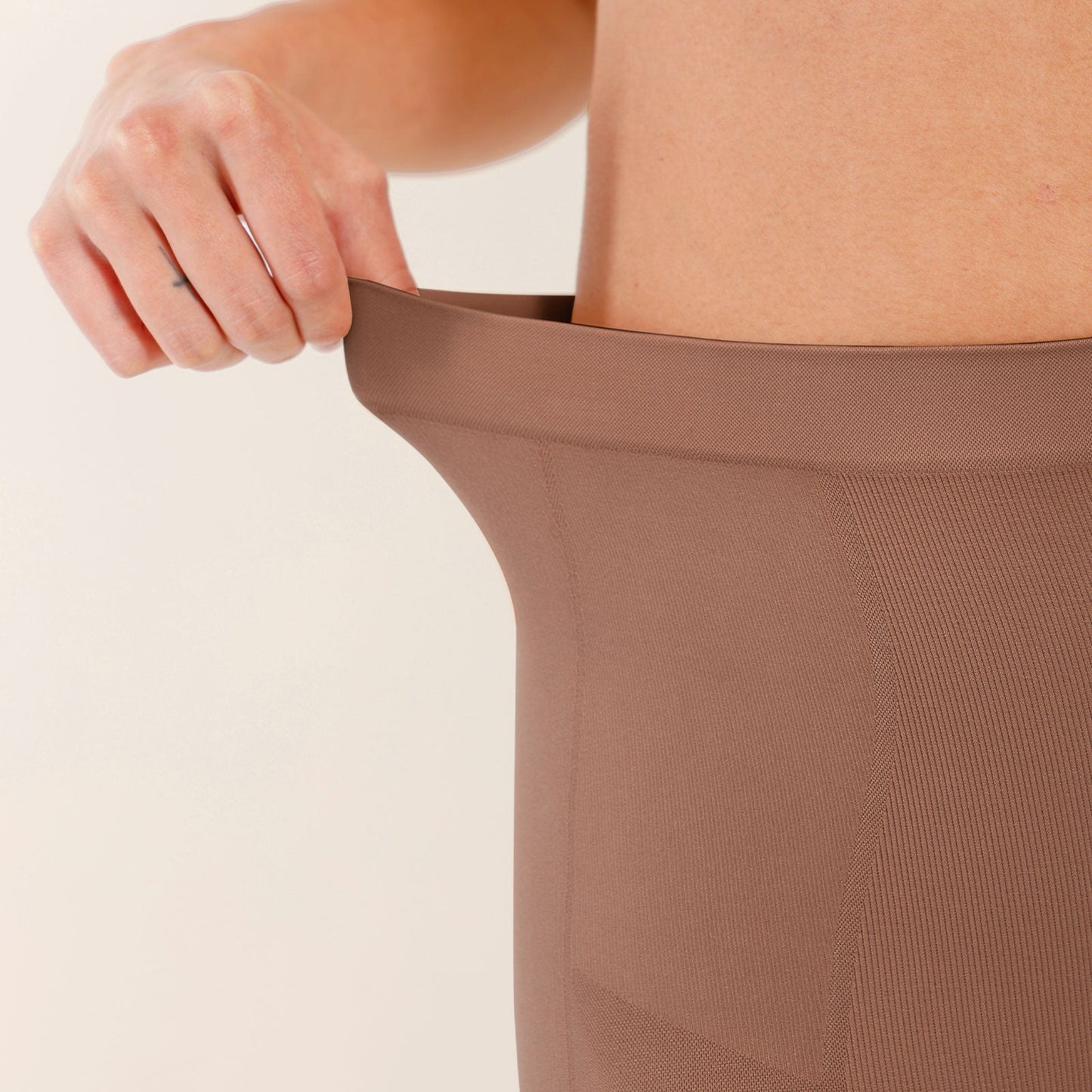 Livia™ Šorc Gaćice za Kontrolu Stomaka i Podizanje Zadnjice